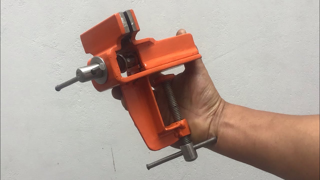 HECHO EN MI TALLER CON RETACERÍA // MINITORNILLO DE BANCO
