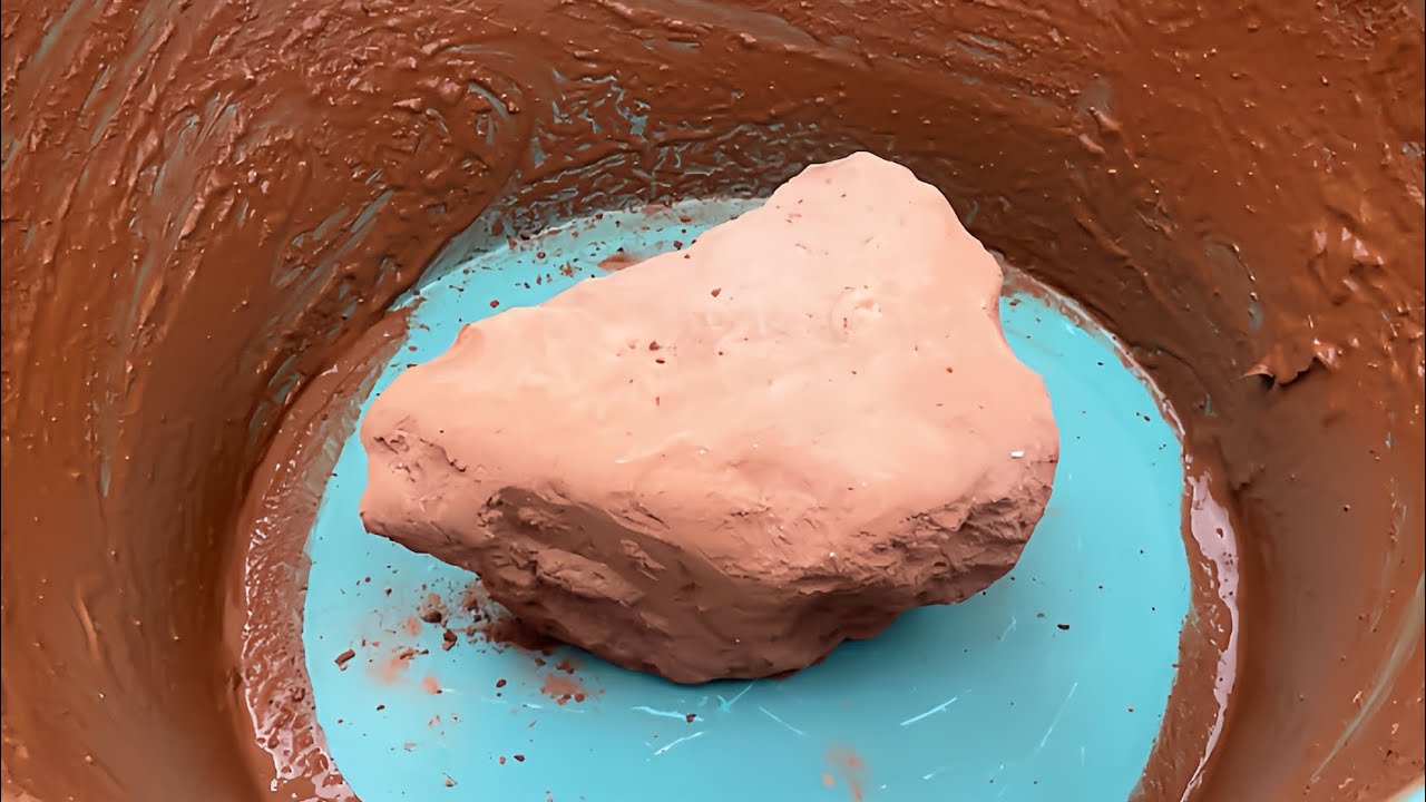 Jis nay red dirt dry tub Crumbling ka bola woh kaha hay🤨🤨