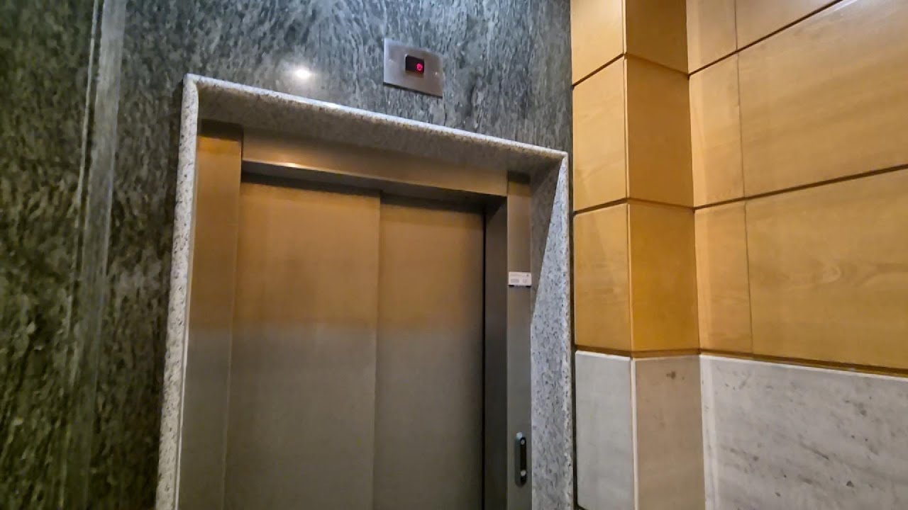 2006 Schindler Smart 001 Elevator in a 