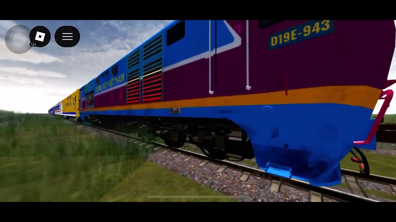 D19E-943 kéo tàu SE21 rời ga Tiên Kiên