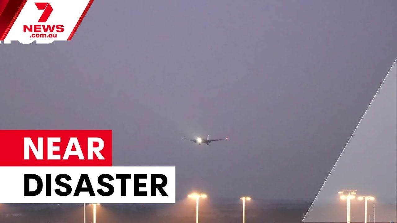 Planes miss ground workers by metres at Melbourne Airport | 7NEWS