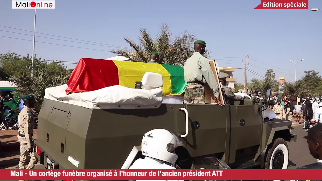 Cortège funèbre de l'ancien président du Mali, le général Amadou Toumani Touré dit ATT