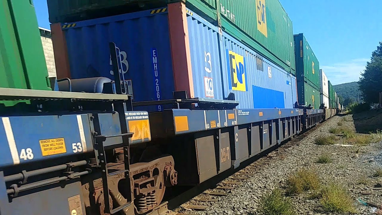 NS Harrisburg Line Railfanning at S 7th Street Railroad Crossing, Emmaus, PA + Defect Detector