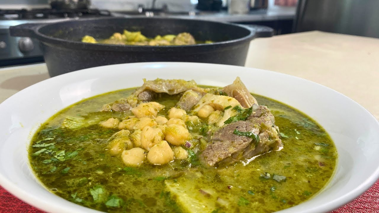 Delicioso CHAMBARETE de Res con Garbanzos en Salsa VERDE