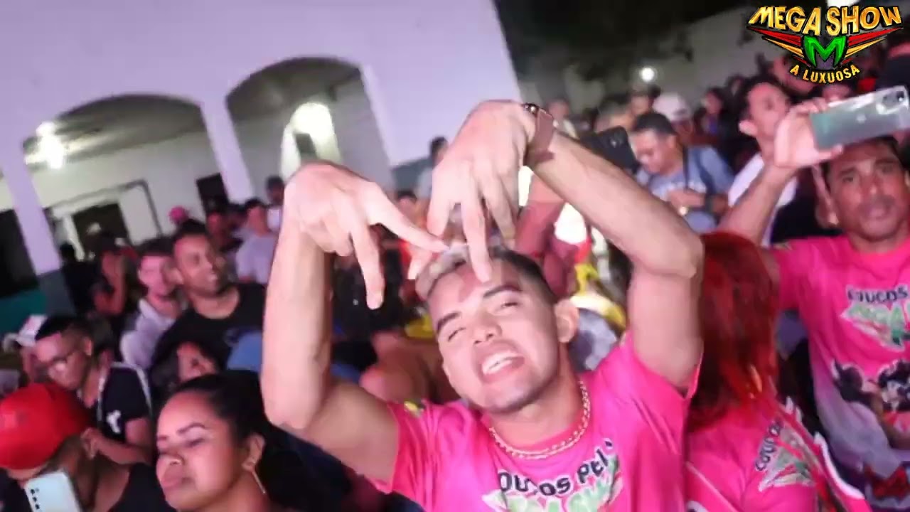 Mega Show a Luxuosa