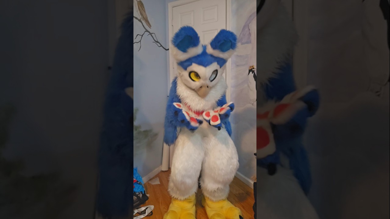 I LOVE BEING A BIRD! HAPPY FURSUIT FRIDAY 