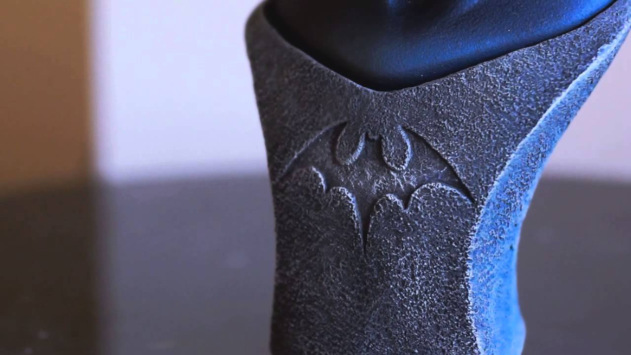 Custom Spotlight:  Jim Lee Batman PF Portrait by Thiago Provin