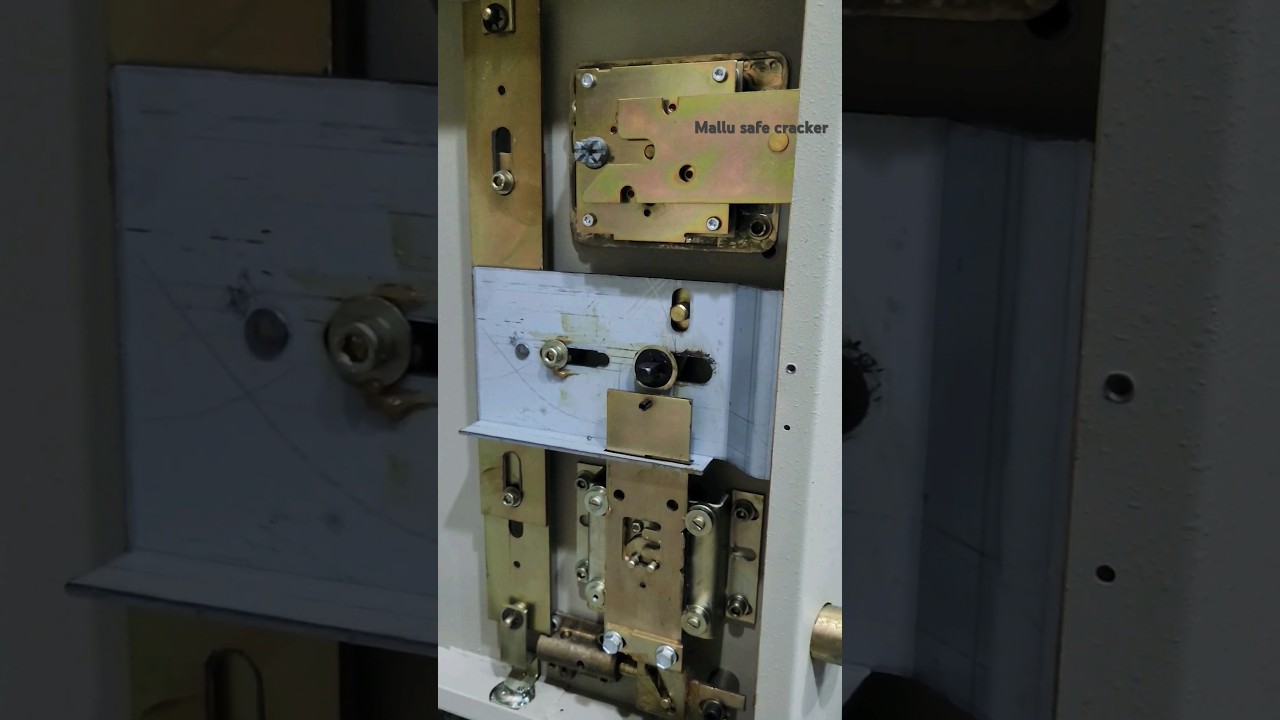 VINTAGE FICHET BAUCHE Safe Mechanism #mallusafecracker #asmr #locksmiths #vintage #safe #trending