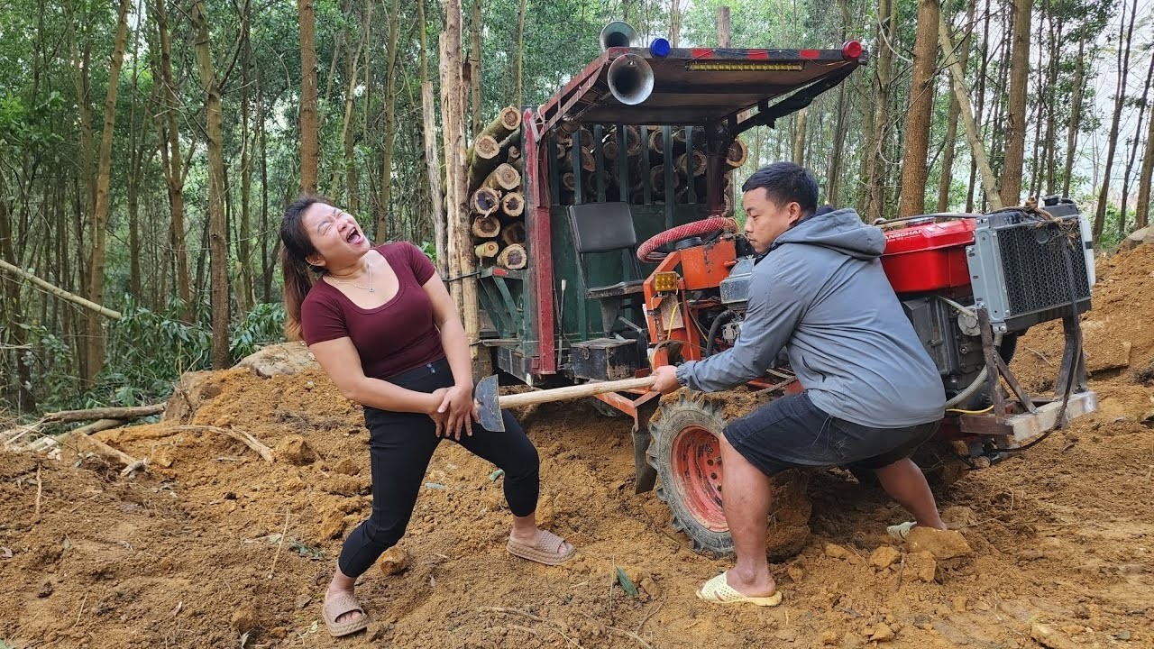 Compilation of videos of agricultural vehicles transporting timber.