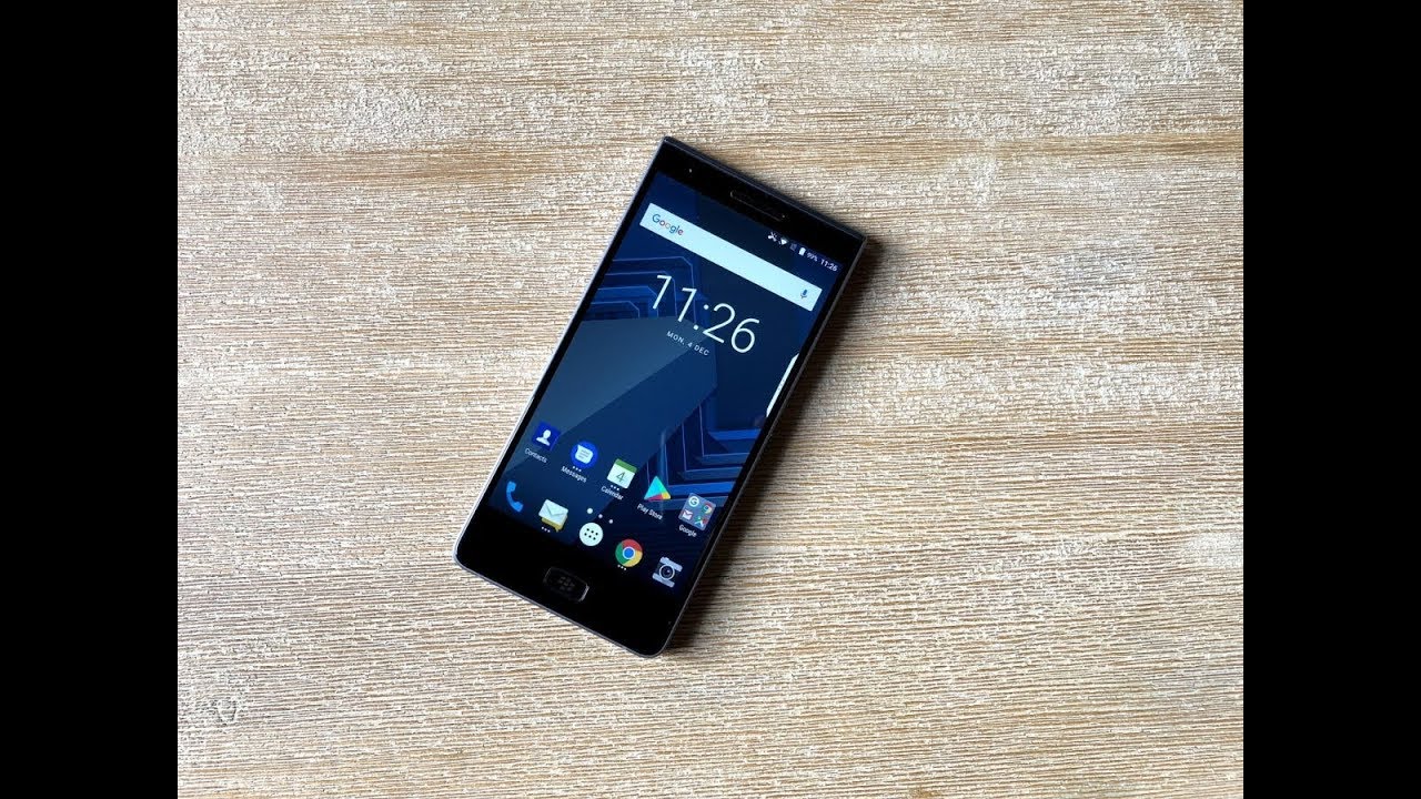 BlackBerry&rsquo;s latest smartphone will satisfy workaholics and BlackBerry fans, but no one else