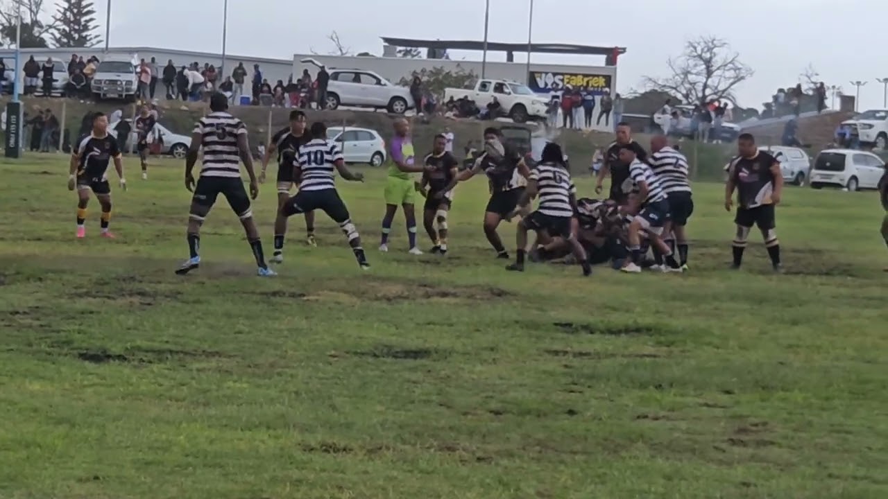 Grabouw vs Kleinmond -  Straf drie na Geelkaart