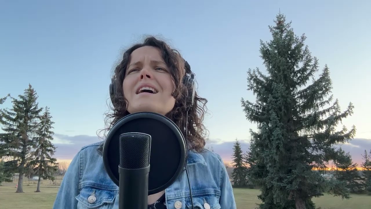 Wonderful, Merciful Savior - Amélie Onsoti