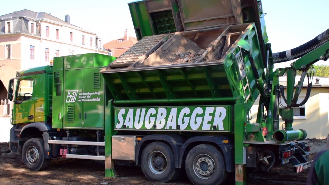 Saugbagger in Aktion - LSTW Freiberg