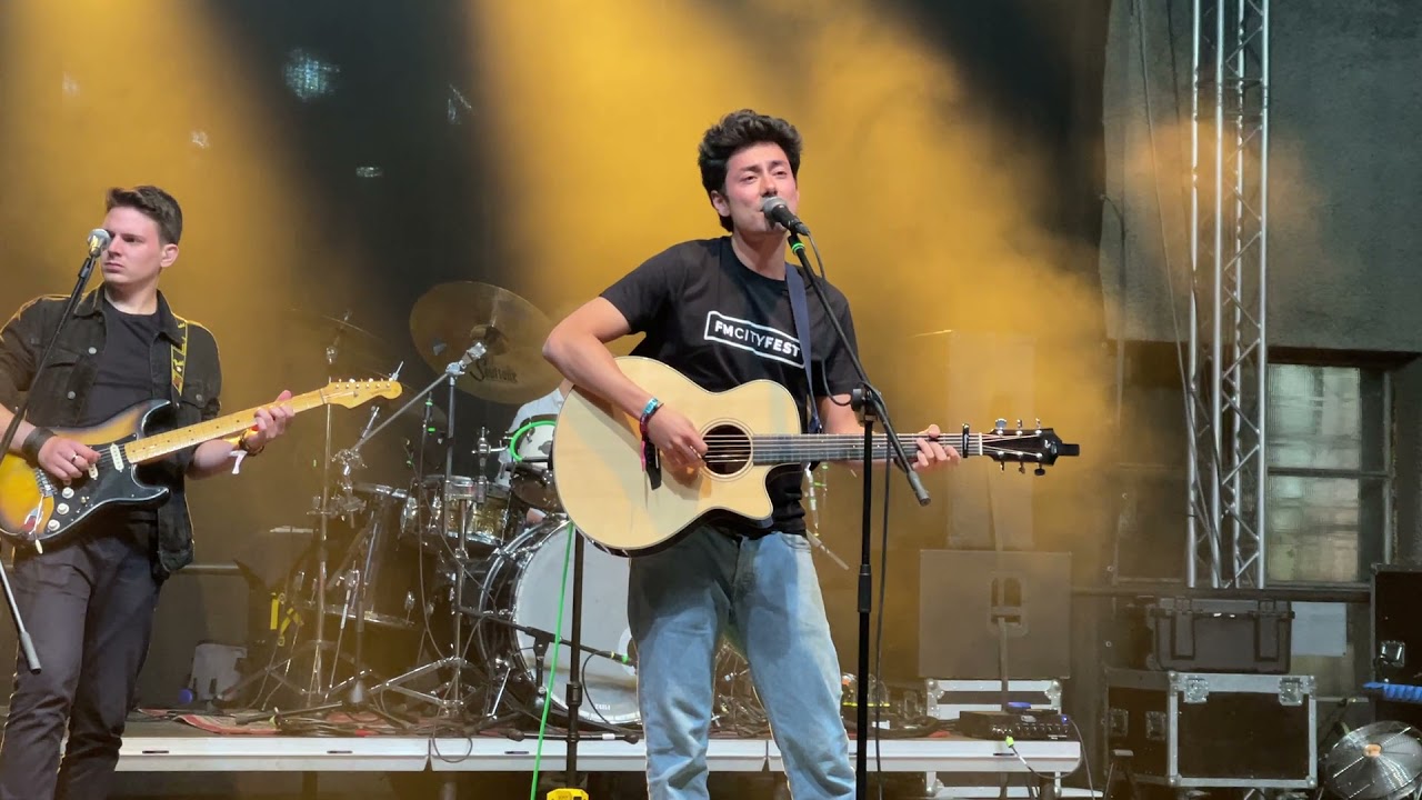 Mirai Navrátil a Bandjeez - I přes to všechno...FM City Fest 2021 #delamjakozeje (24.9.2021)