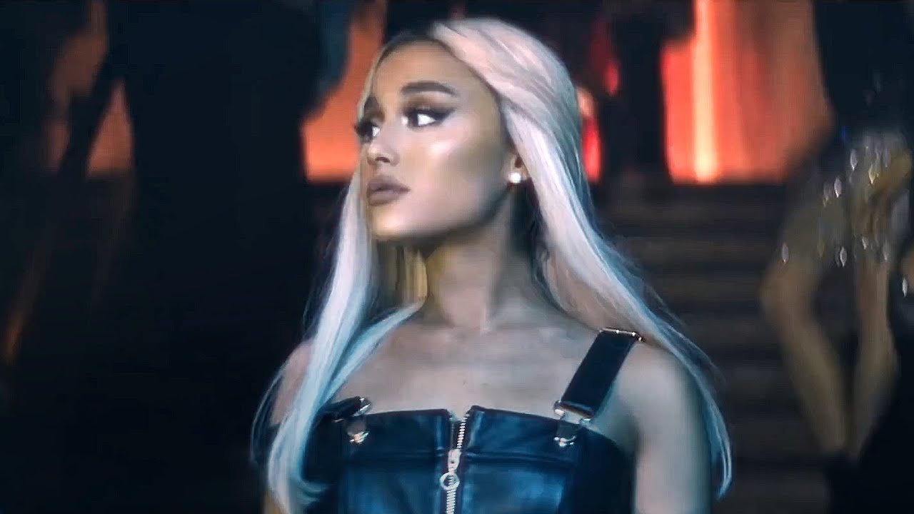 Ariana Grande - bad look.