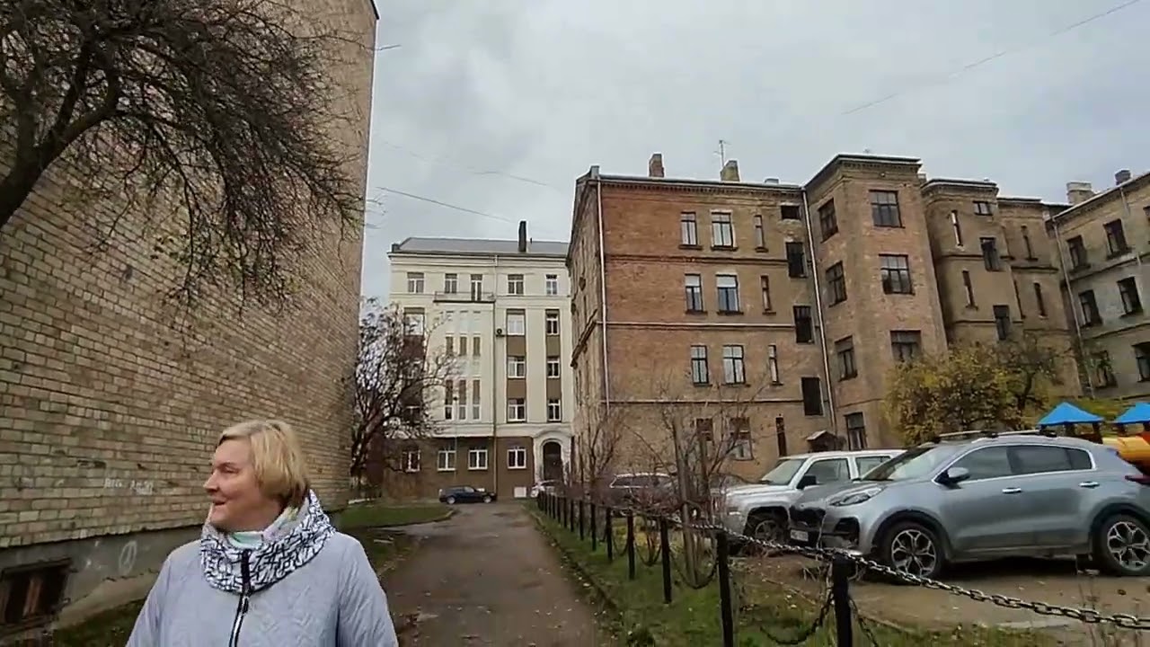 САМЫЕ КРАСИВЫЕ ДВОРЫ И УЛИЦЫ В ЕЛГАВЕ ! ГОРОД РЕСПУБЛИКАНСКОГО ЗНАЧЕНИЯ ! 26 ОКТЯБРЯ 2022 .
