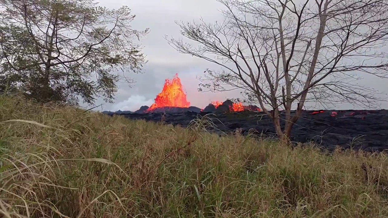 Kilauea eruption in Leilani Estates Fissure 20 6:34 AM May 21, 2018