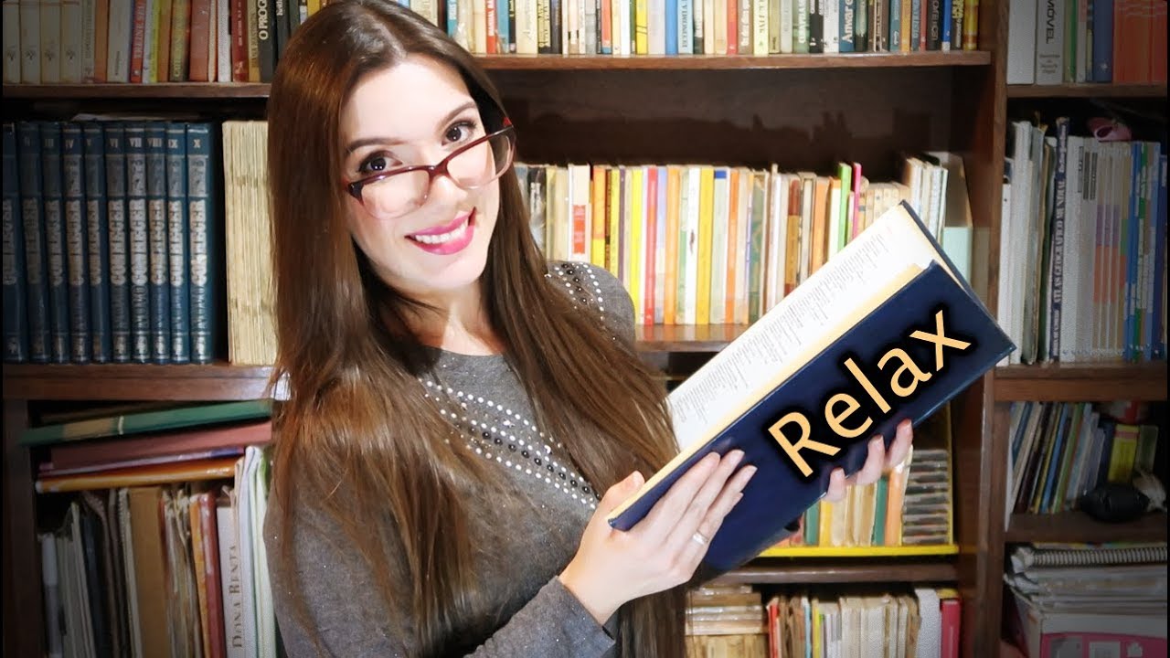 ASMR LIBRARY 📚 BIBLIOTECÁRIA | Page Flipping, Soft Spoken, Whispers | Português | Para Dormir