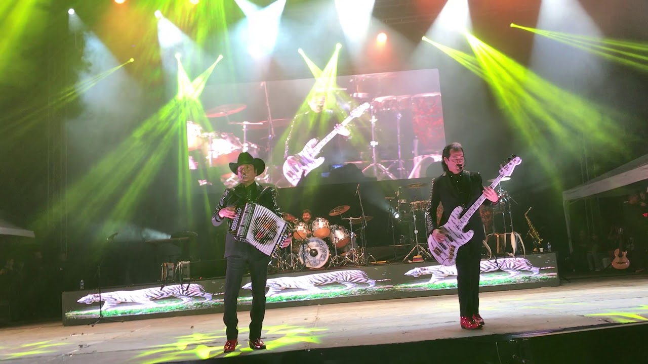 La Banda del Carro Rojo - La Mesera (Pacho, Col) Los Tigres Del Norte
