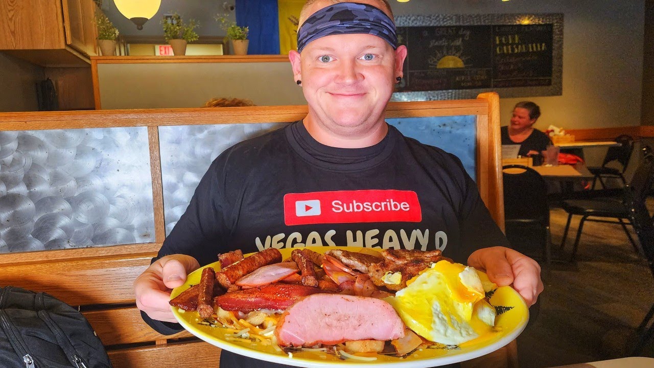FAMOUS MAN VS FOOD OMAHA PORKSAURUS BREAKFAST CHALLENGE