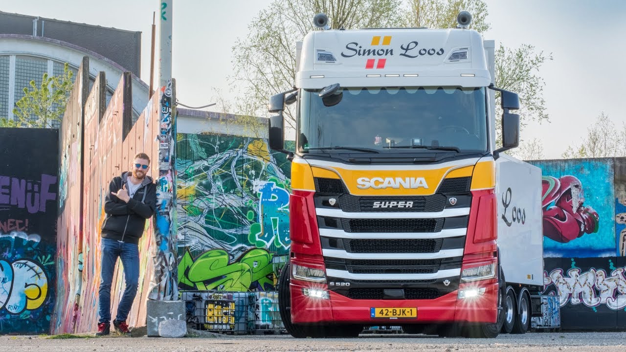 Touren door Ede, velgen poetsen en een RAG volle pallettrailer lossen!