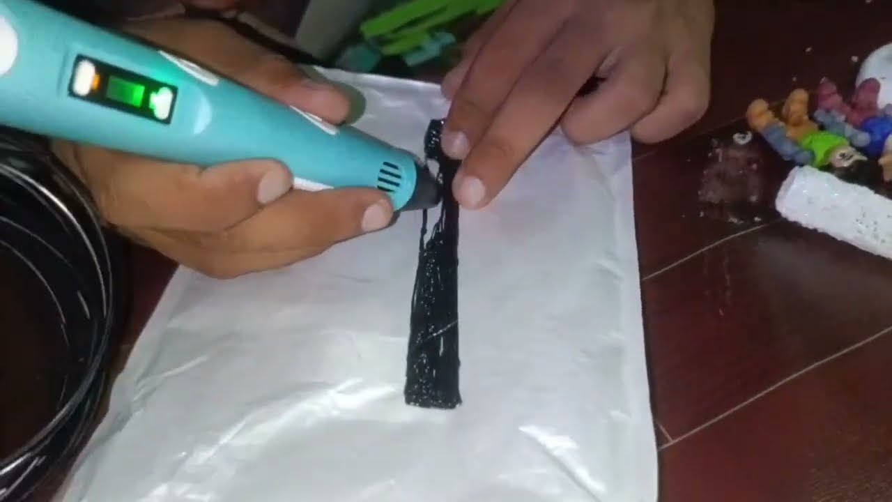 3D pen use a draw amazing magical stick