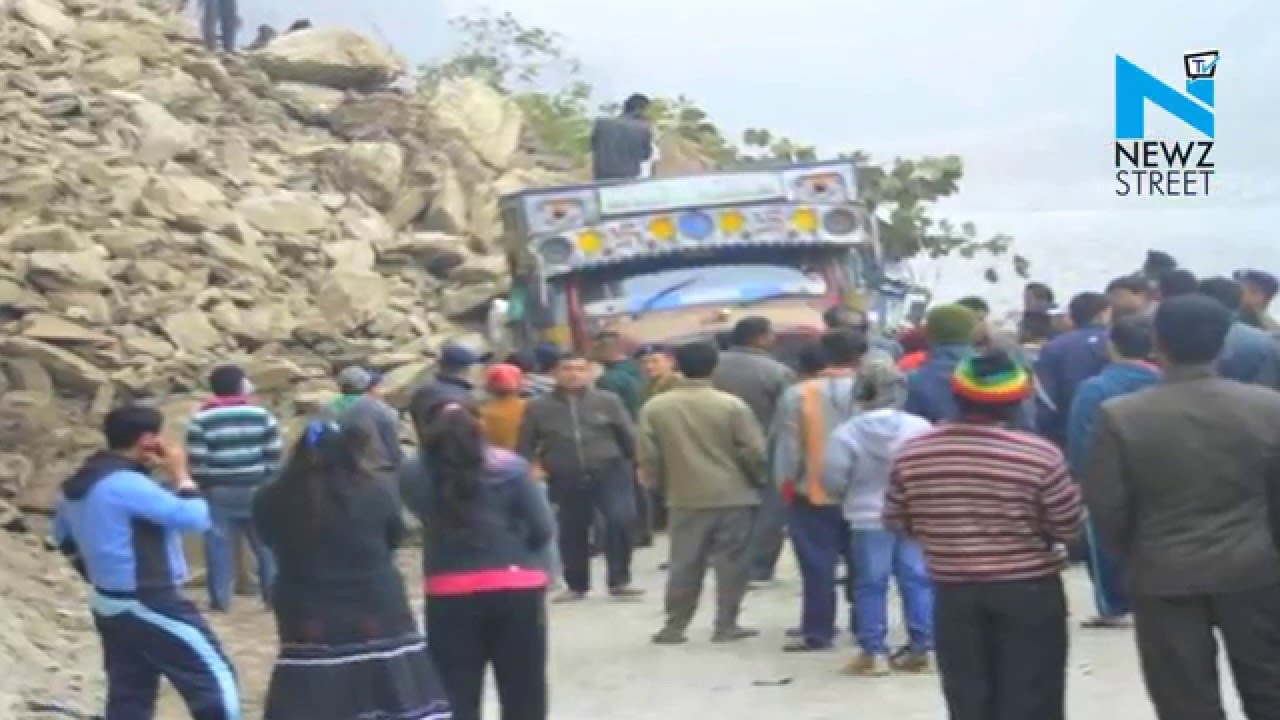 Sikkim-Bengal border wakes up to a massive landslide