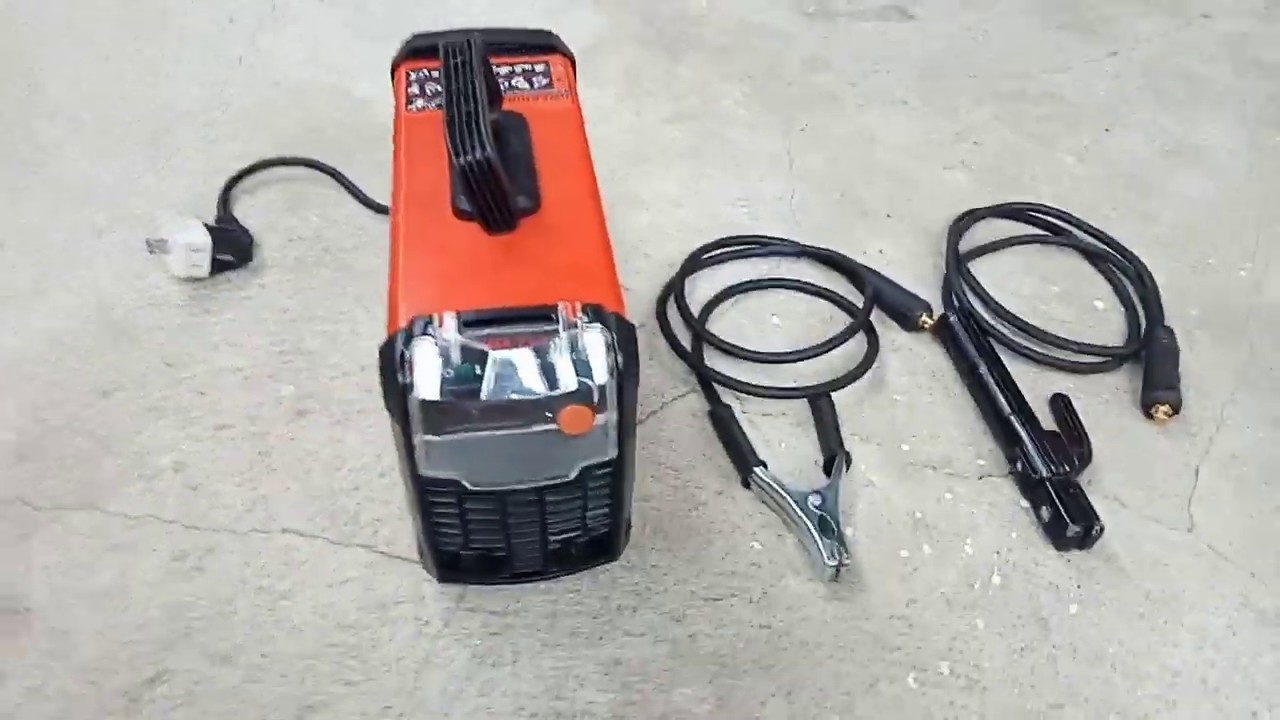 Weight comparison of an Inverter and a transformer type welding machine