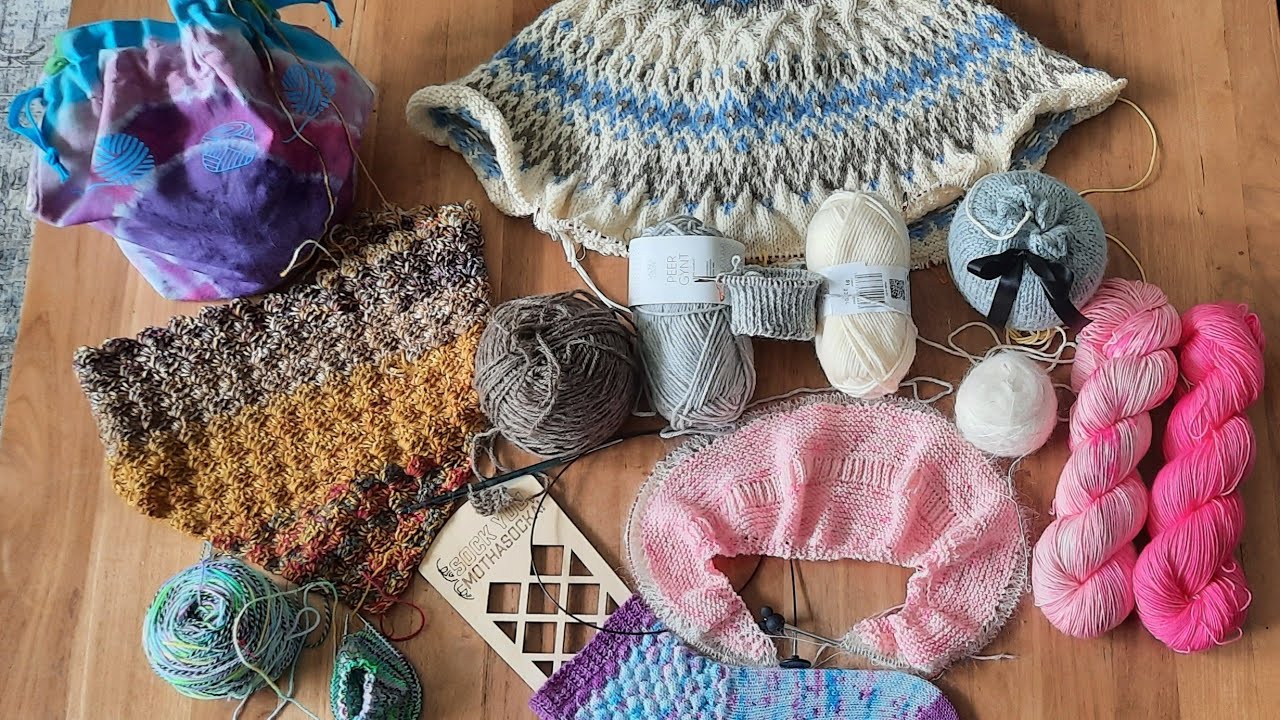 Brei podcast 17: Tunisch haken, iets met warm weer en sokken breien en een mooie boho sjaal...