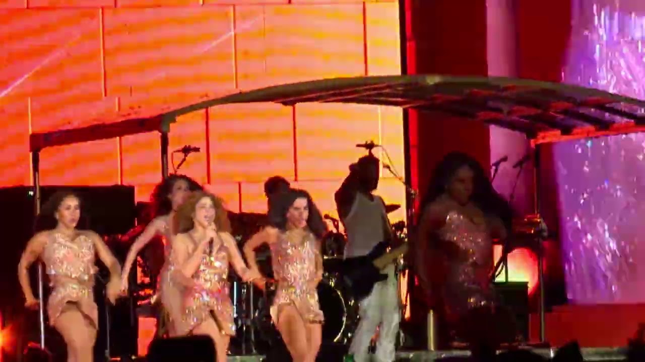 Shakira - Addicted To You / Loca (En Vivo el 13 de Mayo, 2025, Charlotte, North Carolina, USA) 4K