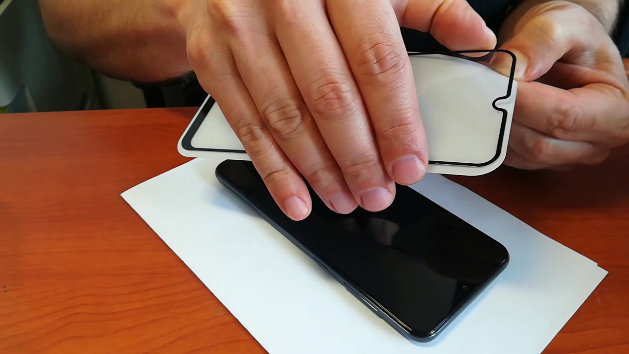 Montaż szkła Gorilla Glass 4D 9H