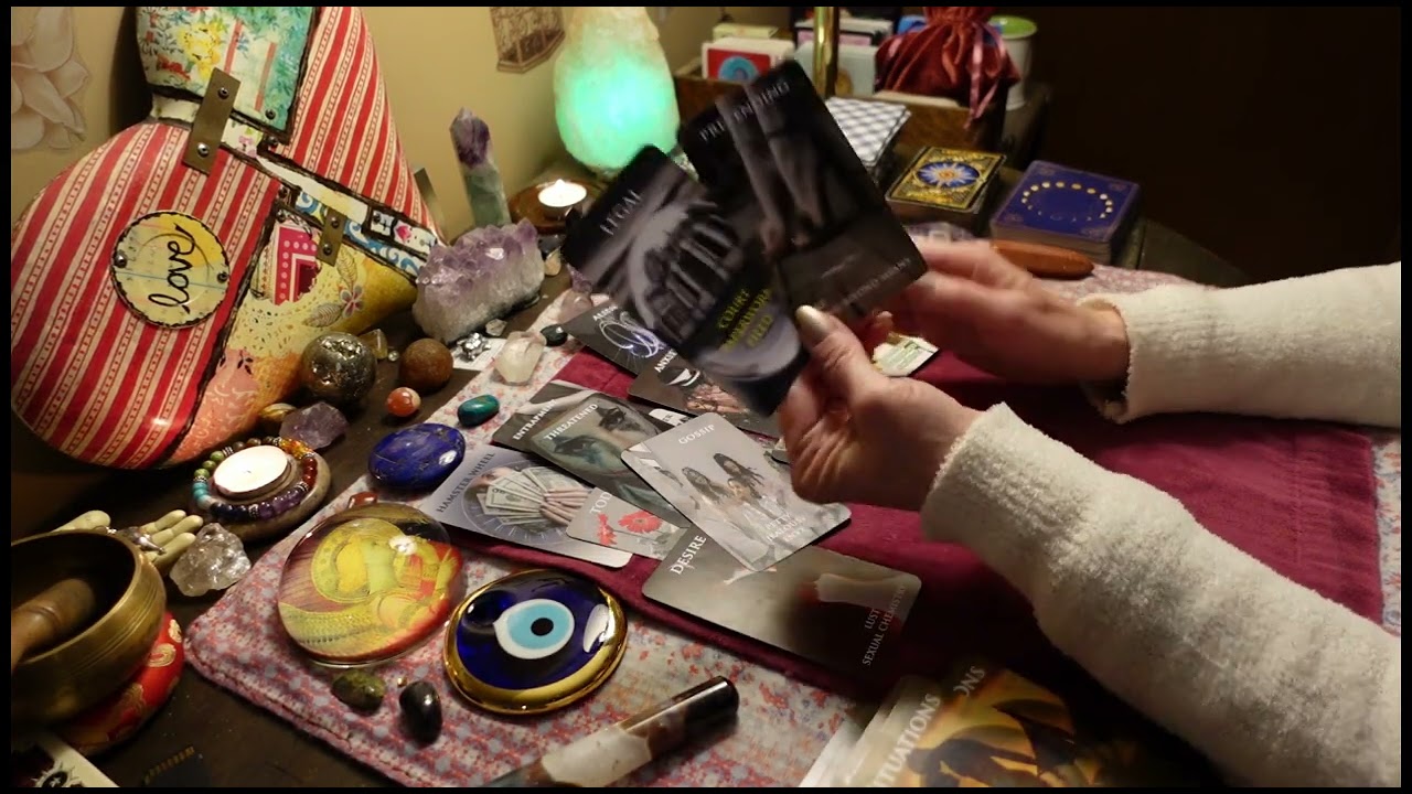 This DM Is Telling The Karmic They Want A Divorce./ Retaliation.  COLLECTIVE LOVE TAROT