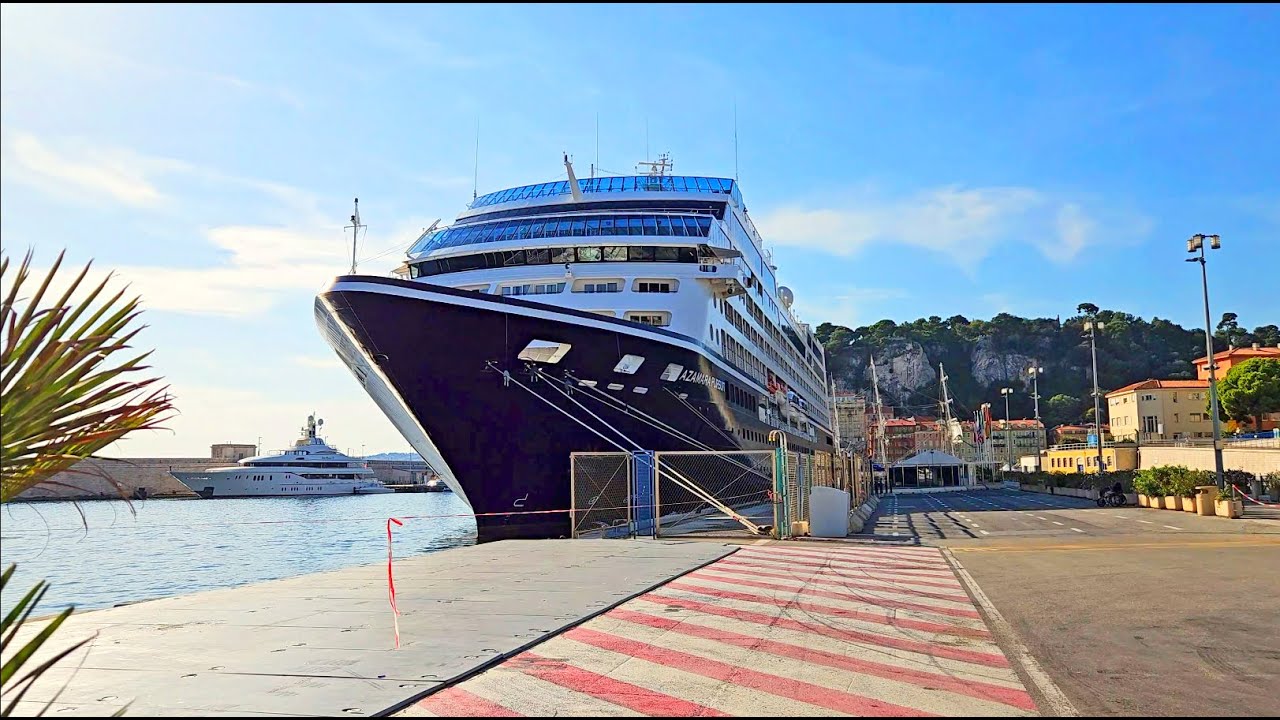 4K Nice, Port Lympia, Bd Franck Pilatte, walk to the other side. Ferry pier. French Riviera.  15