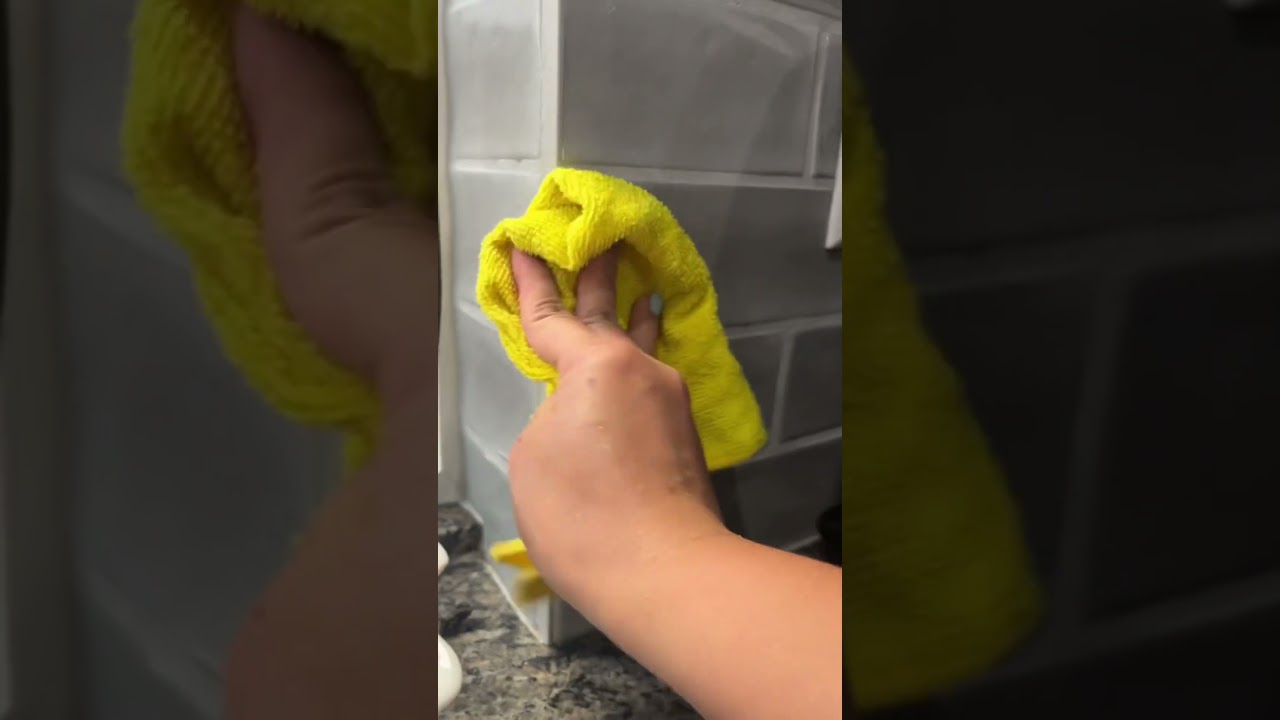 🧼Clean the kitchen with me #kitchencleanwithme #kitchencleaningroutine #kitchenclean #nightcleaning