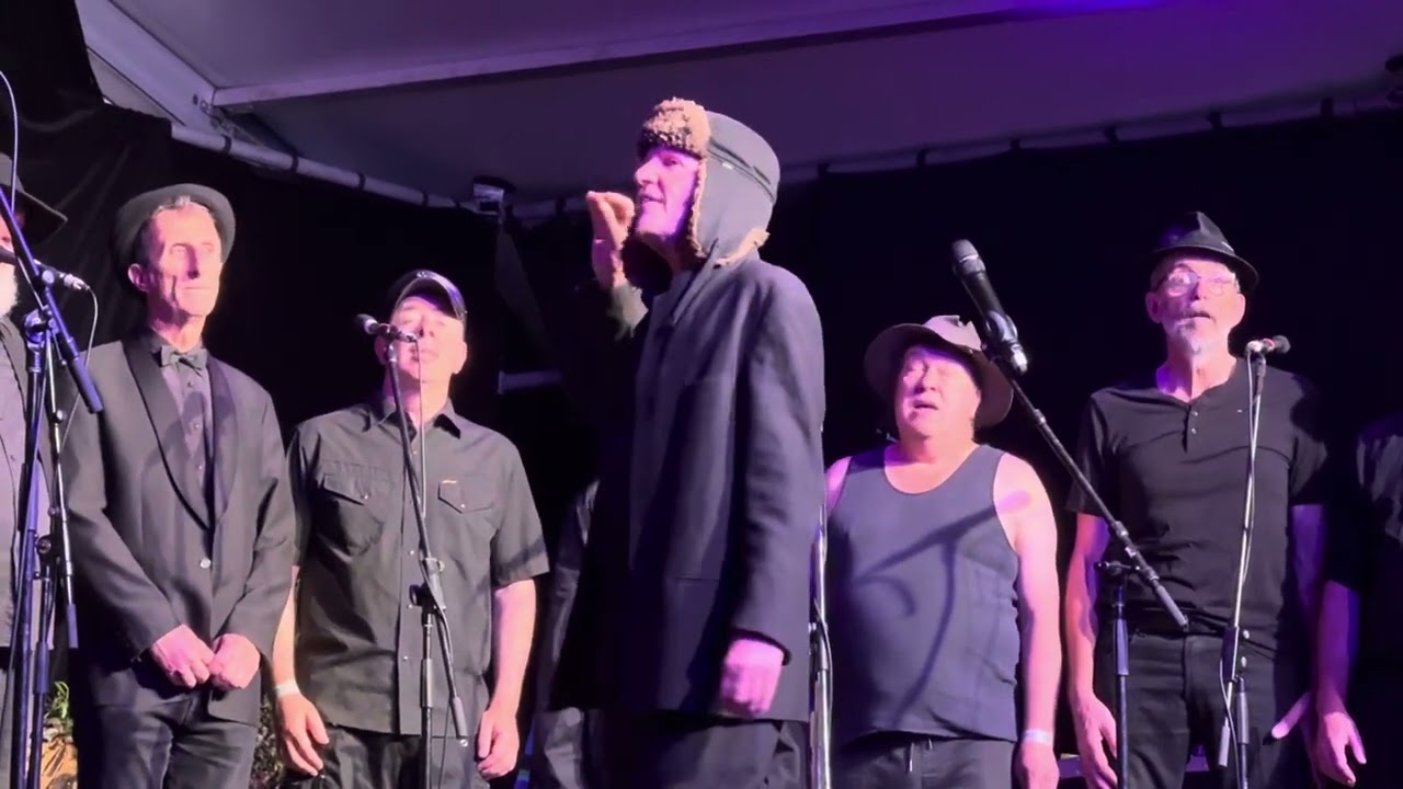 The Spooky Men’s Chorale, set opening numbers,  Cobargo Folk Festival m, 28/02/25