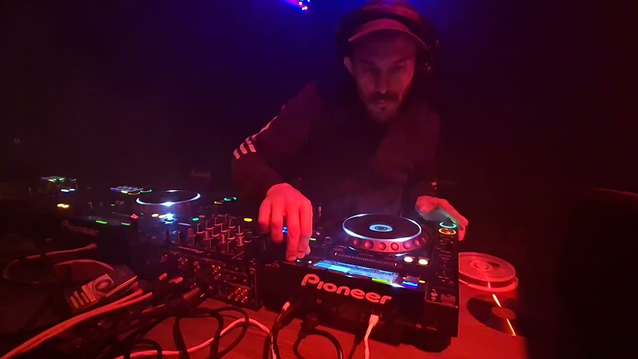Dave Blunt @ HARD REVOLUTION PRES. BUNKERBASE.  Győr, ABETON 2025/05/03
