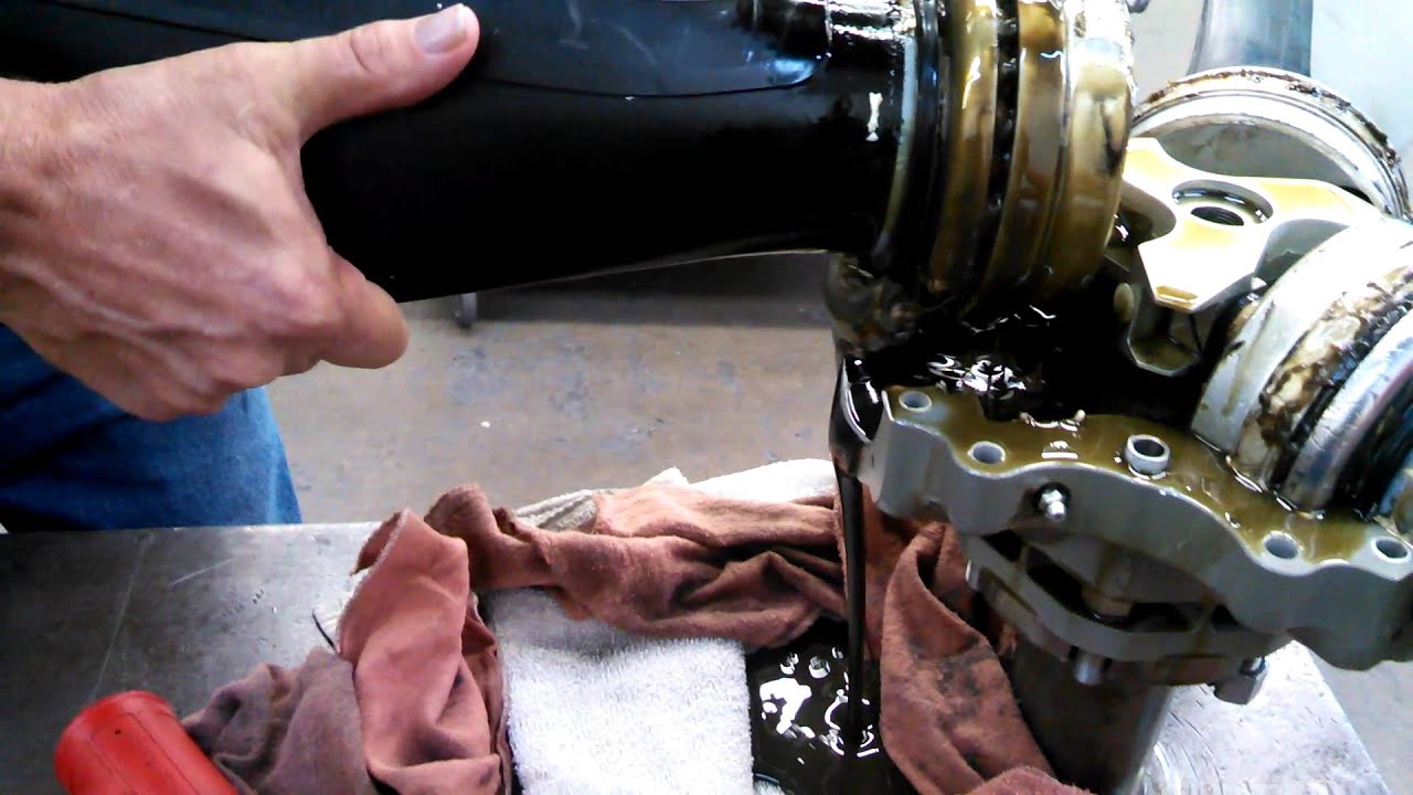 Oil leaking from Hartzell propeller