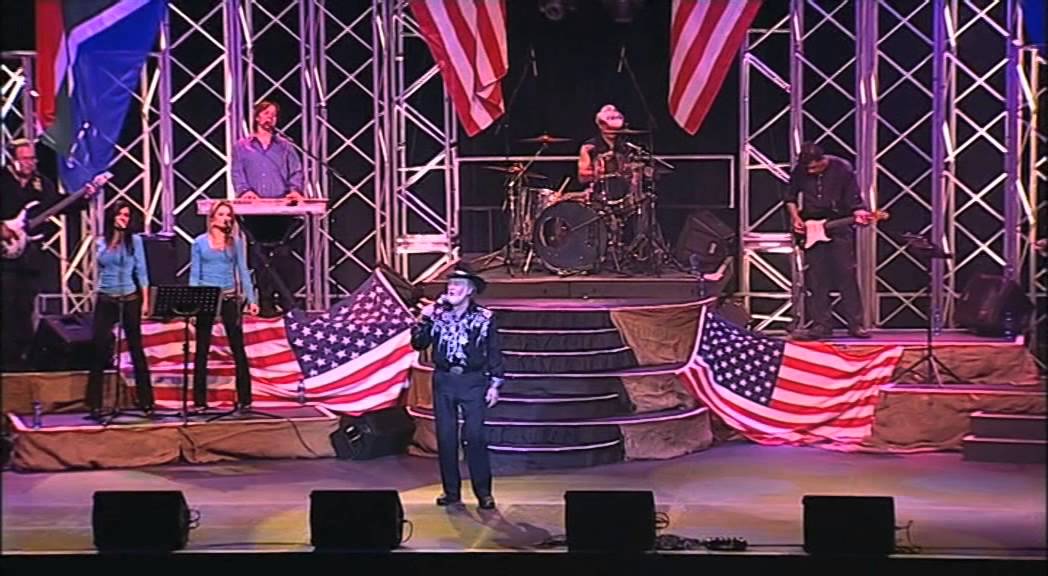 Tommy Dell - Blueberry Hill (LIVE At Carnival City)
