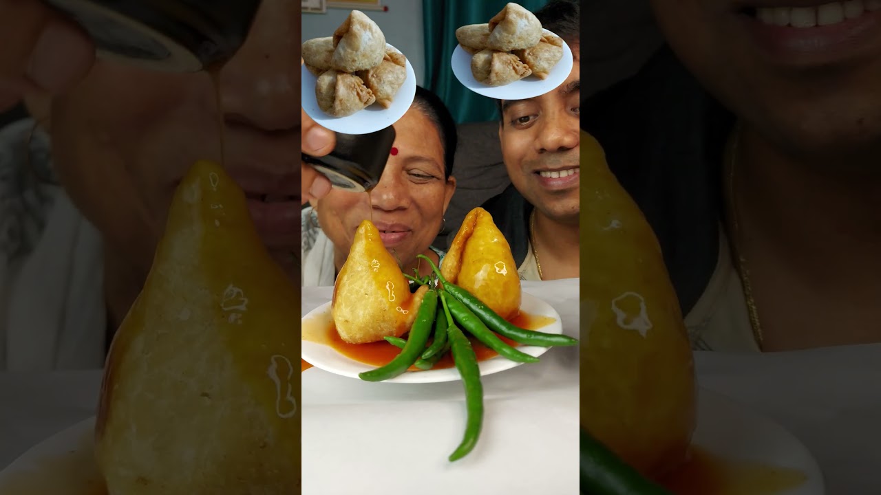 SAMOSA EATING CHALLENGE WITH MY MOTHER #indianfood #indianmukbangshow #eatingshow