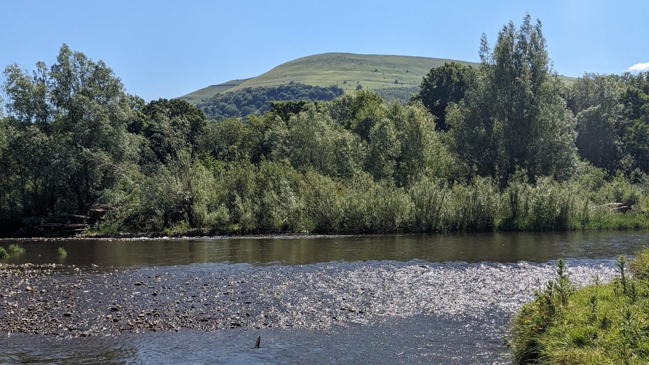 Tightlining in the stunning Brecon Beacons with my 9' 5wt after my Euro rod broke.