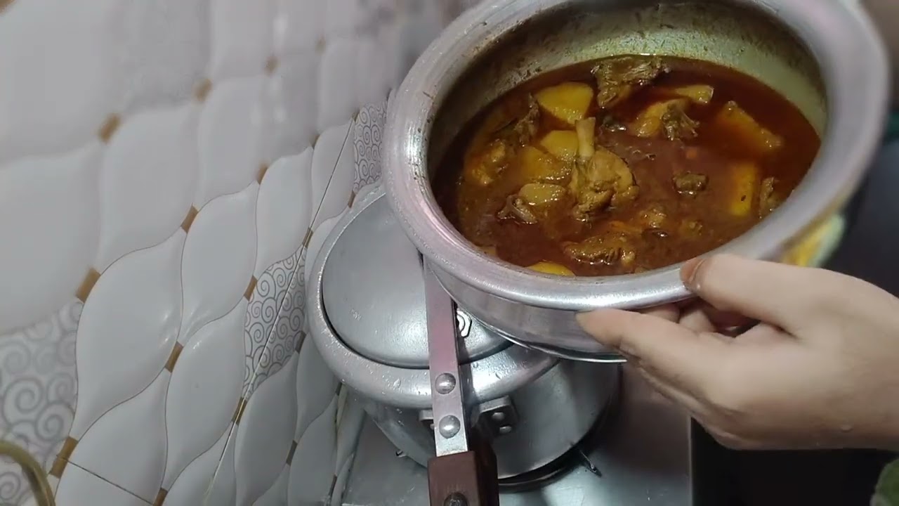 Humne banae#  chicken aalu ka bhuna# masala#food #cooking #🍗🥔🍲🤤👌🔥💯