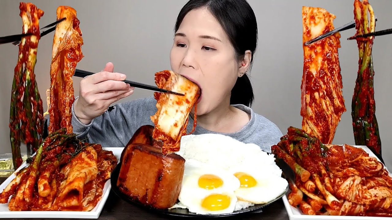 mukbang, spicy, kimchi, ASMR.