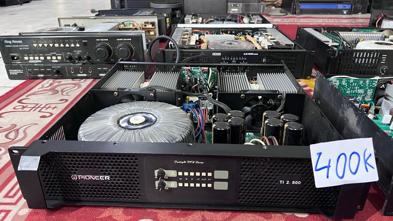 Selling off genuine 5500W American-made amplifiers at a cheap price, only 400k VND each. Choose y...