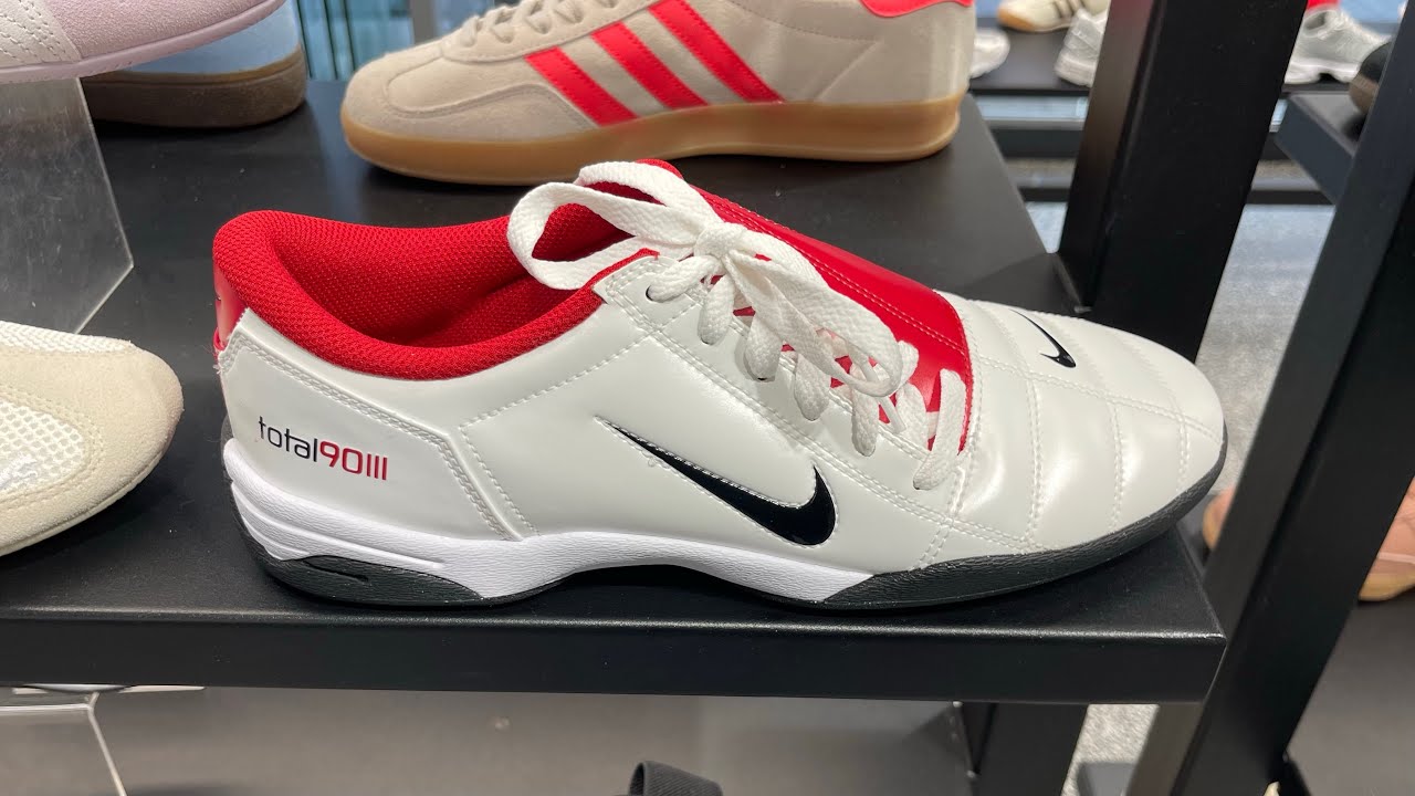 Nike Total 90 (White/ Gym Red/ Black) - Style Code: HQ2851-100