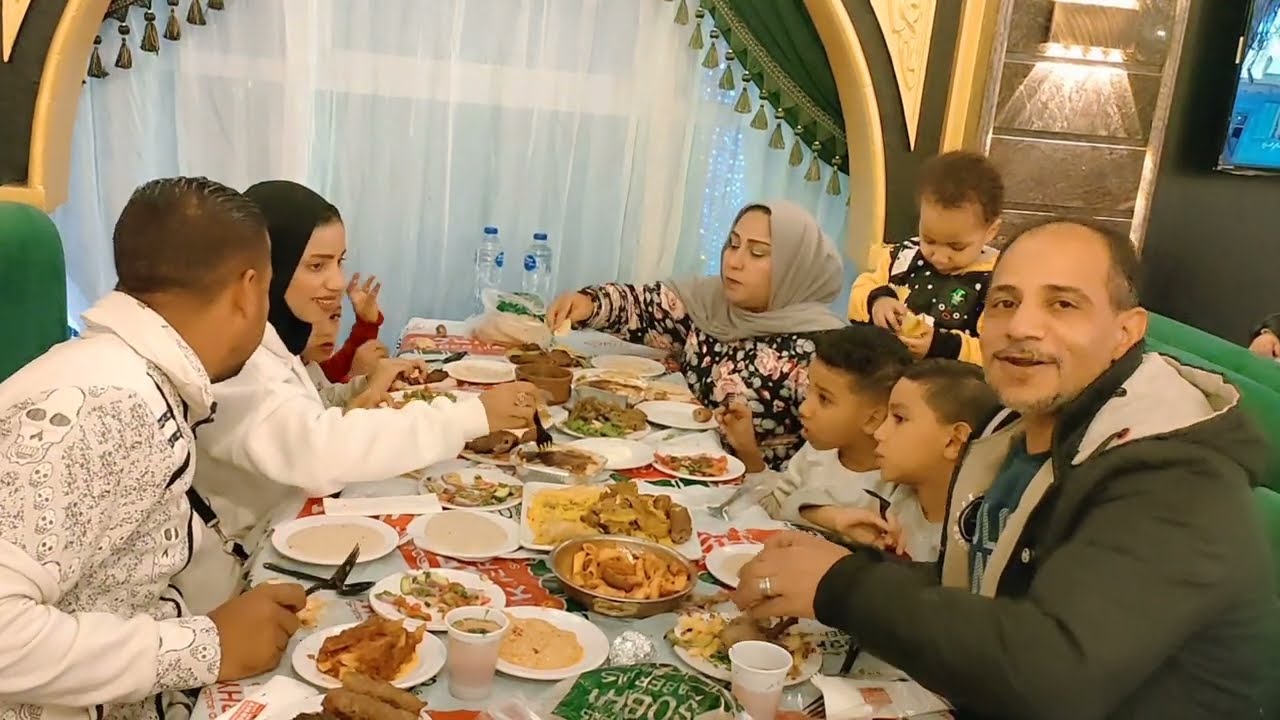 محمد ابن فلسطين ودانا عند صبحي كابر وعملنا اكبر عزومه 💃