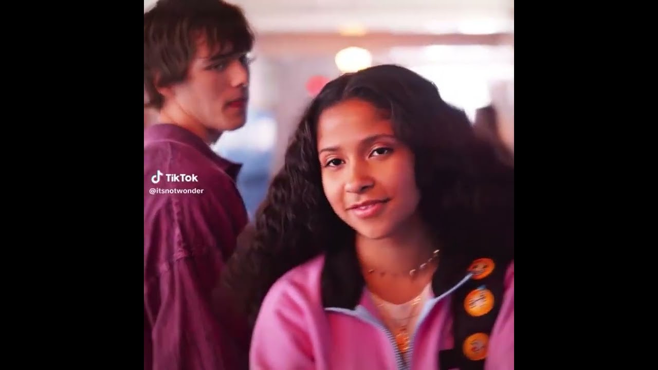 julie and the phantoms tiktok edits because we NEED a season 2