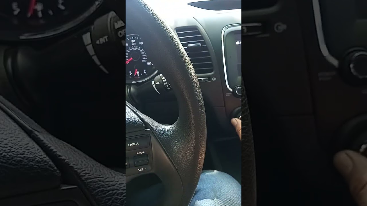 ALTAS REVOLUCIONES Y VENTILADOR DE RADIADOR ENCENDIDO  Kia forte 2018