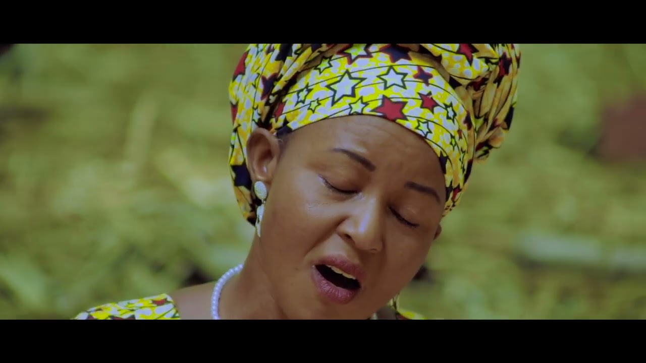 MPUHWE Z'IMANA - Chorale Saint Joseph Kanombe (Official Music Video)