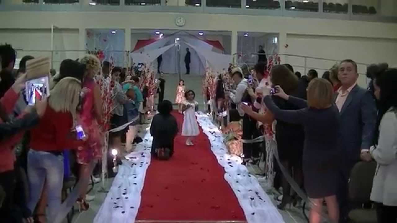 casamento coletivo 2014 entrada das noivas
