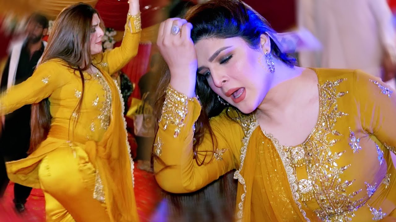 Jehre Sheeshe Nu Thukrande ne , Chahat Baloch Latest Dance Performance 2023